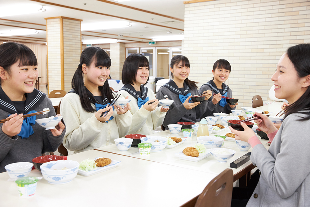 会食毎日の食事から、学び取ること。